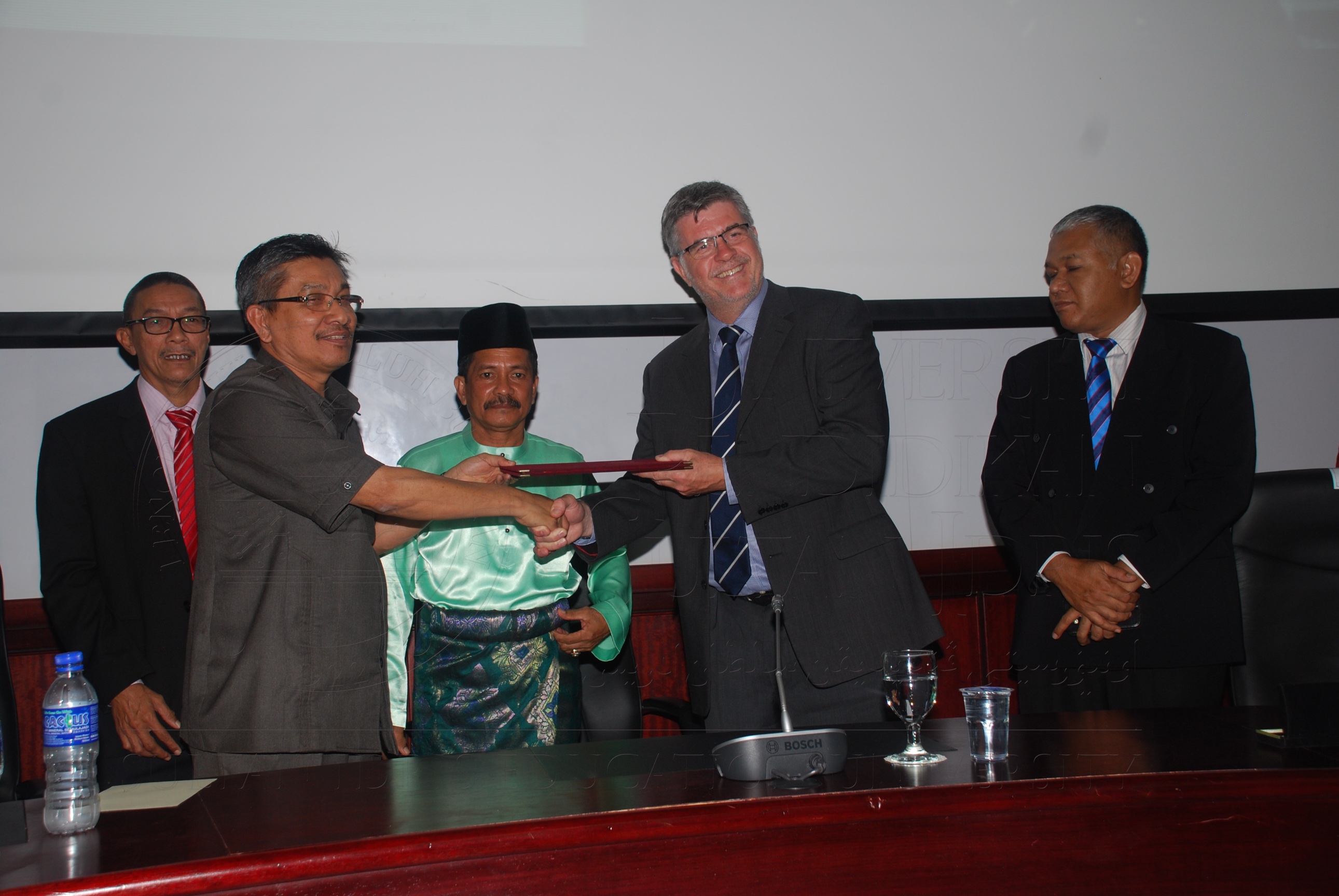 PRO15 134 LOI DSC 0666